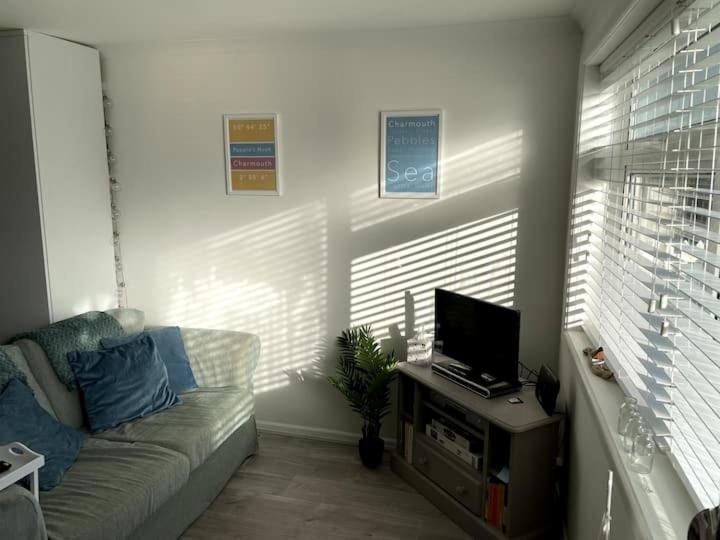 Self-Catering Studio In Beautiful 챨마우스 외부 사진